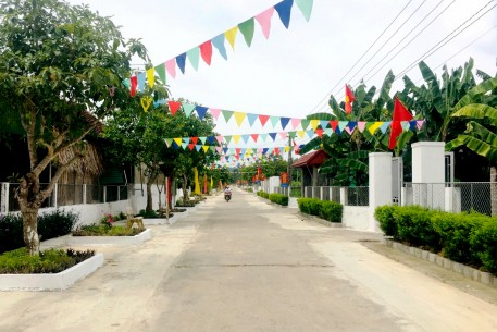 Thôn Đông Phong xã Thượng Lộc vừa được đánh giá đạt chuẩn Khu dân cư NTM kiểu mẫu