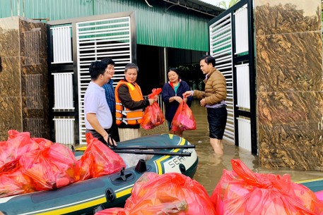 Văn phòng Điều phối nông thôn mới tỉnh kêu gọi quyên góp hơn 200 triệu đồng ủng hộ người đân bị ảnh hưởng lũ lụt