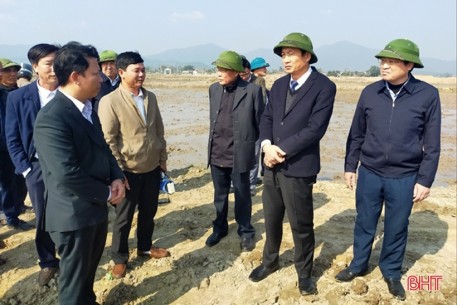 Chuyển đổi ruộng đất ở Can Lộc phải gắn với đổi mới hình thức sản xuất