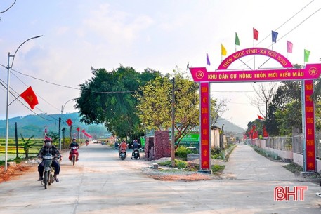 Xã hội hóa đường điện “Thắp sáng đường quê” hơn 500 triệu đồng ở Hương Sơn