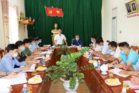 Thường trực Huyện ủy làm việc với Đảng ủy xã Quang Vĩnh