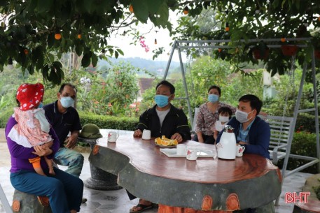 Gắn kết tình làng nghĩa xóm trong cụm dân cư sạch - đẹp - văn minh ở Vũ Quang
