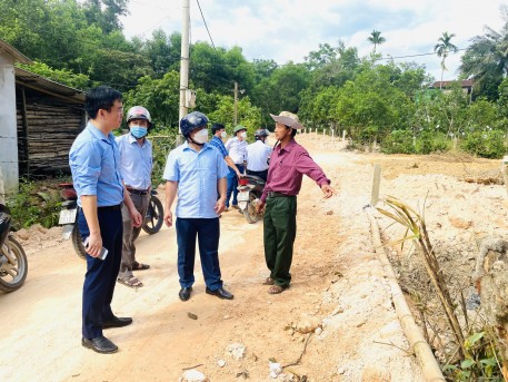 Tỉnh đoàn khảo sát, làm việc về xây dựng nông thôn mới tại xã Hà Linh