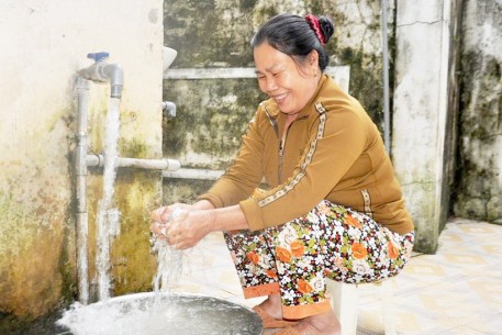 Nâng cao kiến thức về sử dụng nước sạch cho gần 2.000 hộ dân