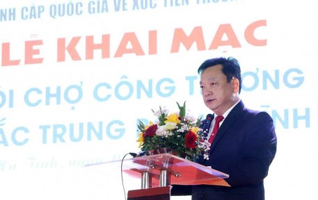 Khai mạc Hội chợ Công Thương vùng Bắc Trung Bộ – Hà Tĩnh năm 2025