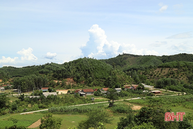 Sớm chuyển đổi đất rừng để người dân vùng tái định cư thủy lợi Ngàn Trươi “lạc nghiệp”!