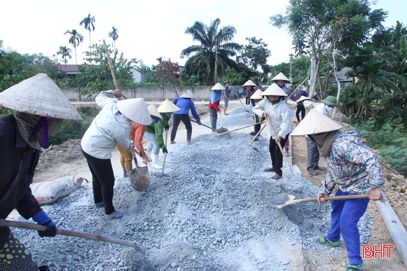 Lòng dân đồng thuận, xã miền núi Hà Tĩnh quyết bứt phá xây dựng NTM nâng cao