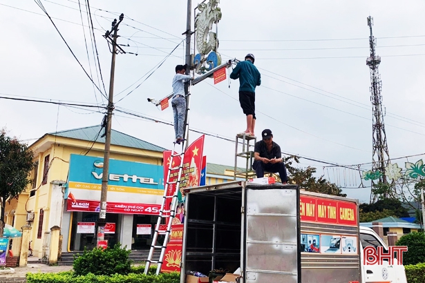 Thị trấn miền núi Hà Tĩnh lắp 13 camera giám sát an ninh trật tự