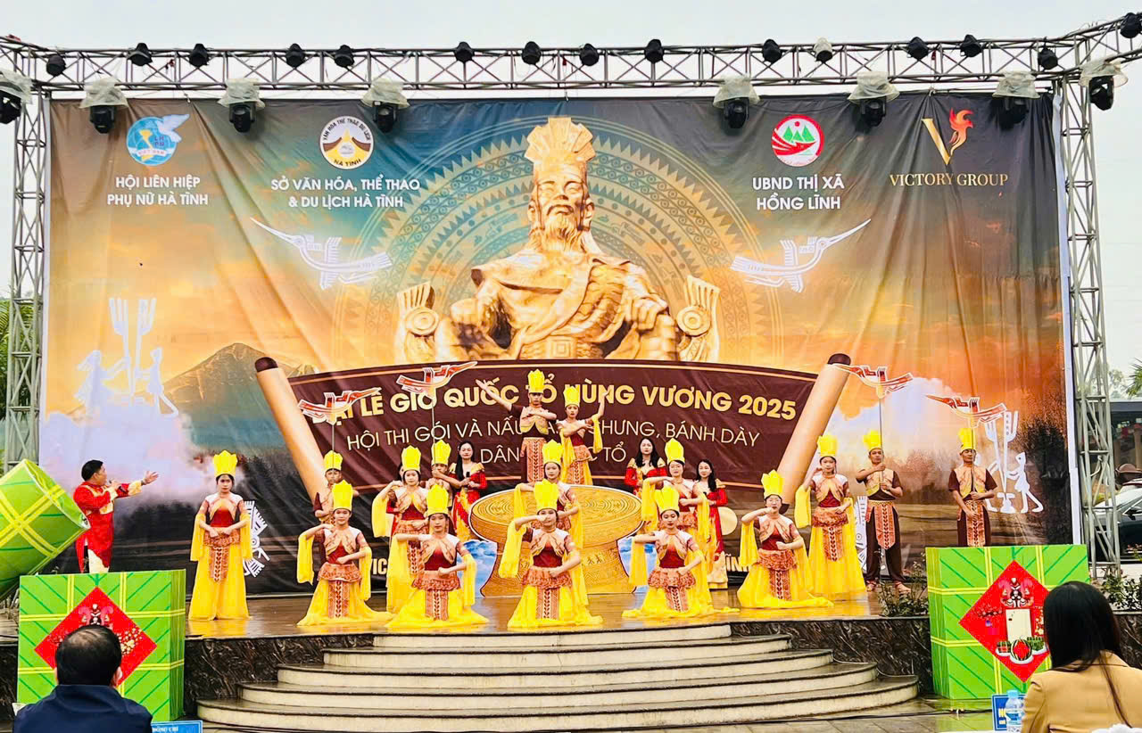 anh 1 chuong trinh van nghe tai hoi thi goi banh chung va banh day dang quoc to