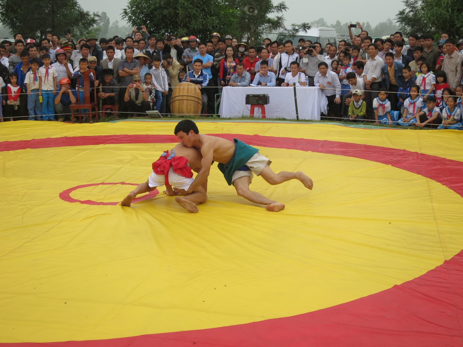 tro dau vat tai le hoi chua huong tich