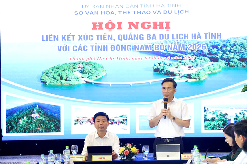 anh 1 chu tri hoi nghi copy