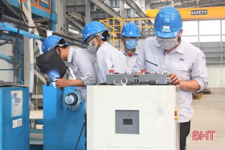 Hà Tĩnh sáng tạo trong phát triển KT-XH, không chủ quan, lơ là với dịch bệnh