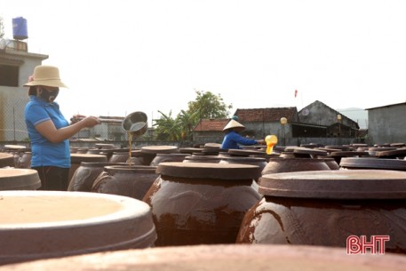 “Giấy thông hành” chất lượng của nước mắm truyền thống Hà Tĩnh