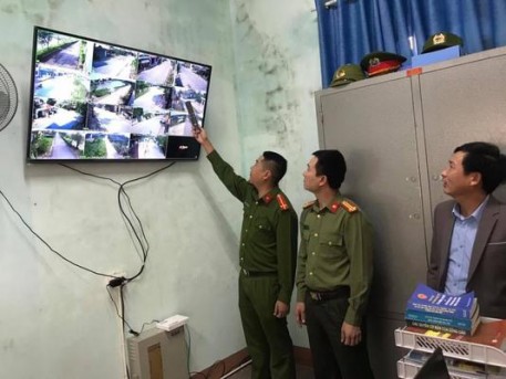 Xã Kỳ Châu ra mắt mô hình “Camera giám sát an ninh trật tự ”.