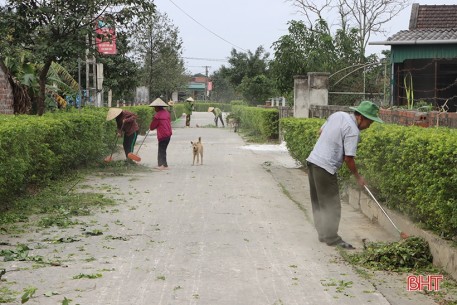 Hướng về đại hội, người dân Cẩm Xuyên thi đua xây dựng nông thôn mới