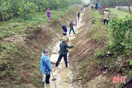 Hương Khê huy động hơn 52.000 ngày công khơi dòng, đón nước sản xuất vụ xuân