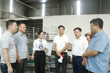 Chia sẻ kinh nghiệm xây dựng nông thôn mới với đoàn Văn phòng Điều phối nông thôn mới tỉnh Thanh Hóa