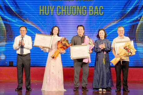 Hà Tĩnh giành 6 huy chương tại Liên hoan Sân khấu Hà Nội mở rộng năm 2026