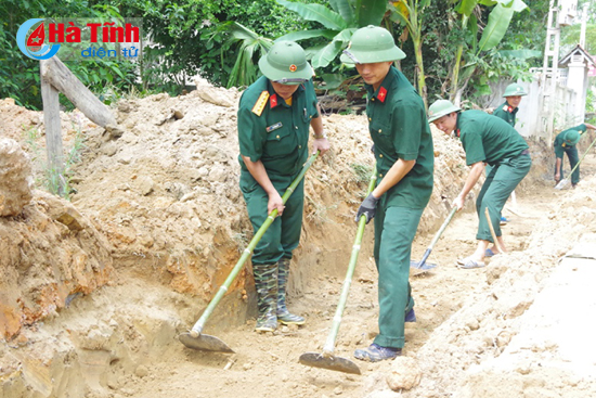 bo chqs tinh giup dan duc dong xay dung nong thon moi